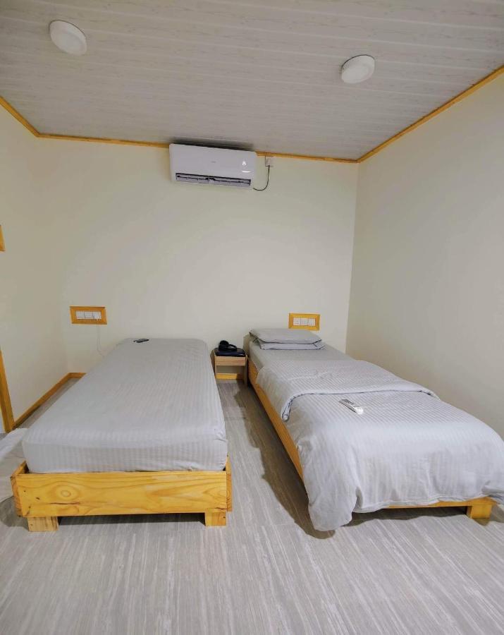 Rashuthere Maldives Rasdhoo Exterior foto